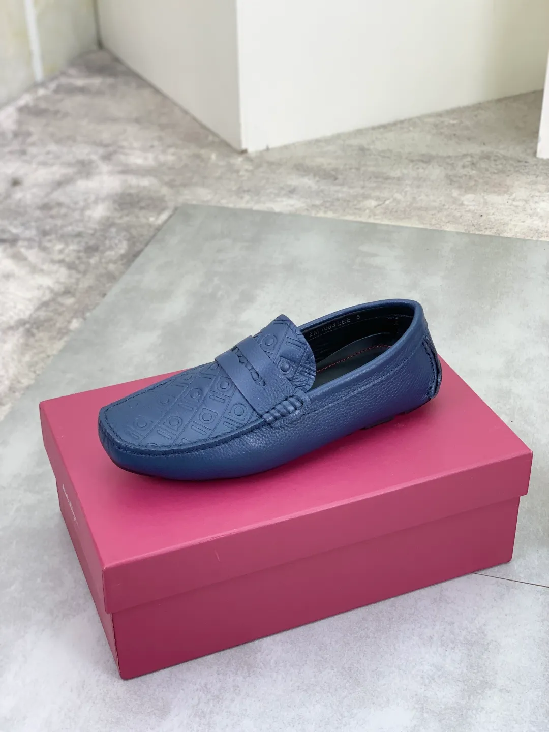 Men's shoes 💰P542 New model, high quality [Ferragamo/Ferragamo] Latest lazy slip-on shoes Original imported calfskin, imported cowhide lining + original luxury metal buckle + original combination outsole Comparison without pressure Code number: 38-45